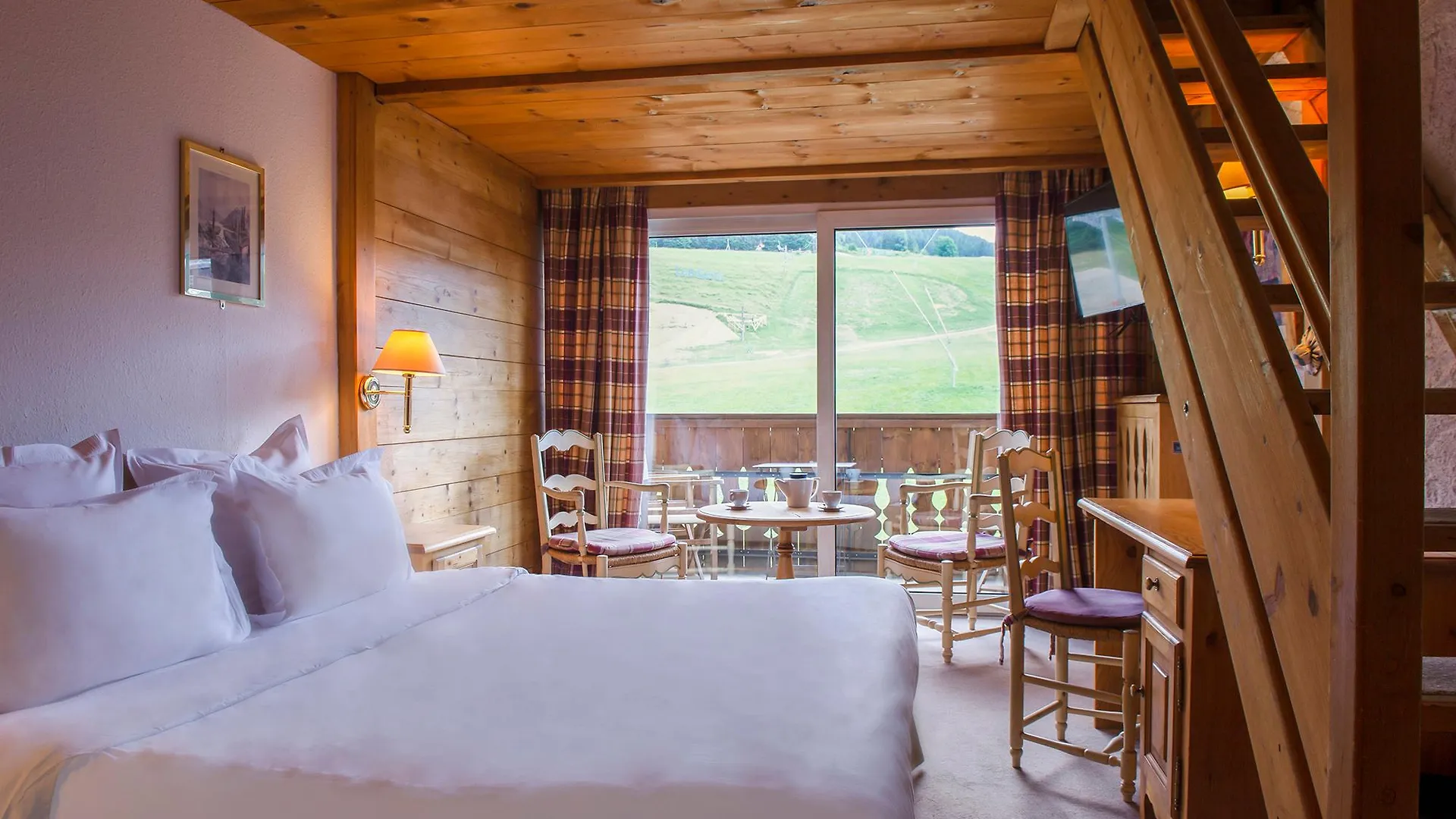 Chalet-Hotel La Marmotte, La Tapiaz & Spa, The Originals Relais Les Gets 4*,  France