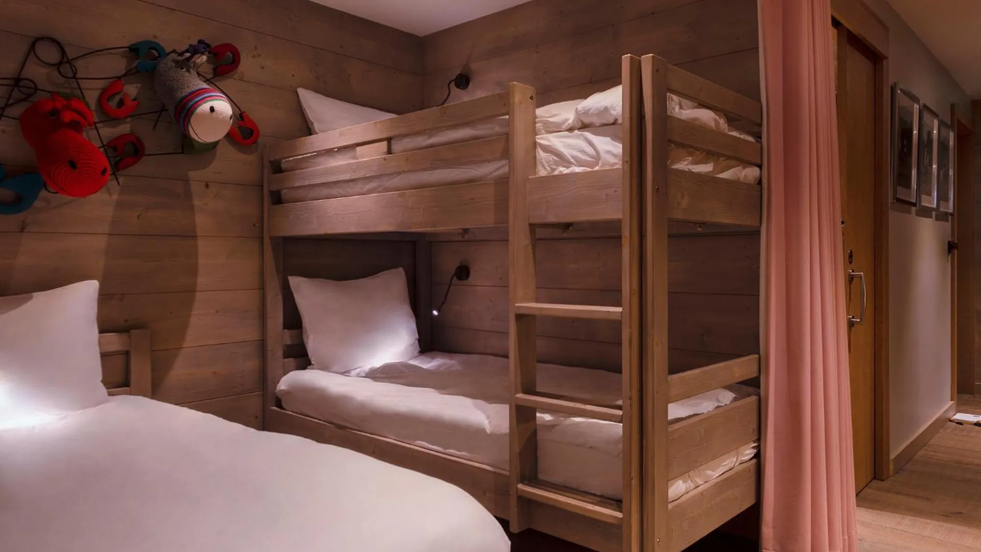 Hotel Chalet-Hotel La Marmotte, La Tapiaz & Spa, The Originals Relais Les Gets